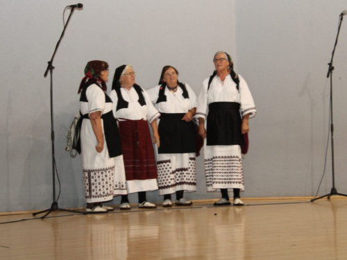 FOTO: U Prozoru održana večer folklora