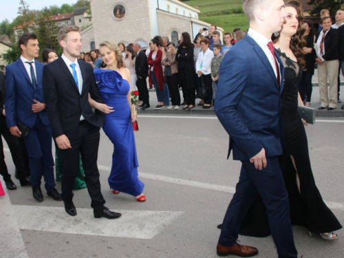 FOTO/VIDEO: Matura 2017. - Defile mladosti na ulicama Prozora