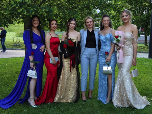 FOTO/VIDEO: Matura 2024. - Defile mladosti na ulicama Prozora
