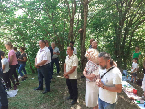 FOTO: 24. hodočašće na grob svećenika-mučenika fra Stjepana Barišića u župi Uzdol