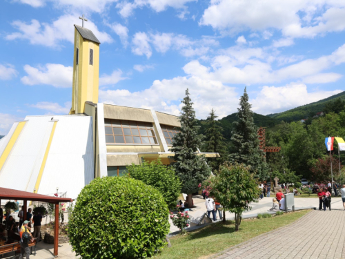 FOTO: Župa Uzdol proslavila svog nebeskog zaštitnika sv. Ivana Krstitelja