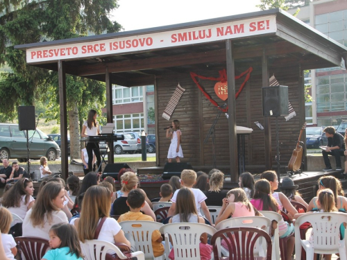 FOTO: IX. festival duhovne glazbe "Djeca pjevaju Isusu" u župi Prozor