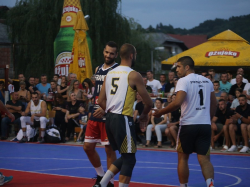 FOTO: Ekipa ''Makarska 3x3'' pobjednik 19. Streetball Rama 2021.