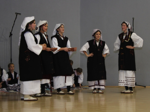 FOTO/VIDEO: Folklorna skupina 'Ramska tradicija' - Božićni običaji u Rami