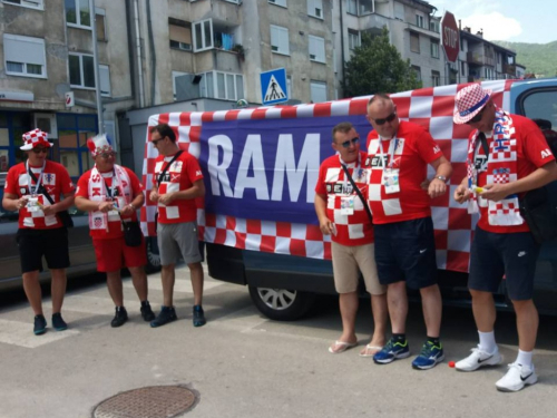 FOTO/VIDEO: Ramski navijači krenuli u Rusiju - Sretno!