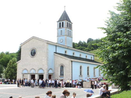FOTO: Vanjska proslava patrona župe Prozor