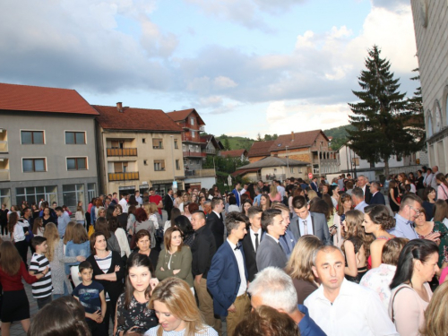 FOTO: Matura 2018. - Defile mladosti na ulicama Prozora