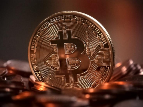 Bitcoin prešišao i 12.000 dolara