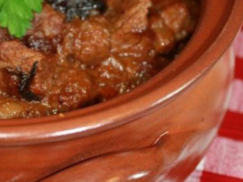 Teleći gulaš: Koliko je zdravlja u omiljenom jelu na žlicu?