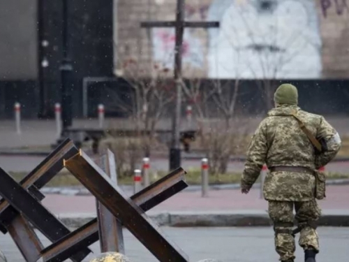Ukrajina: Obje strane spremaju se za odlučnu bitku na istoku