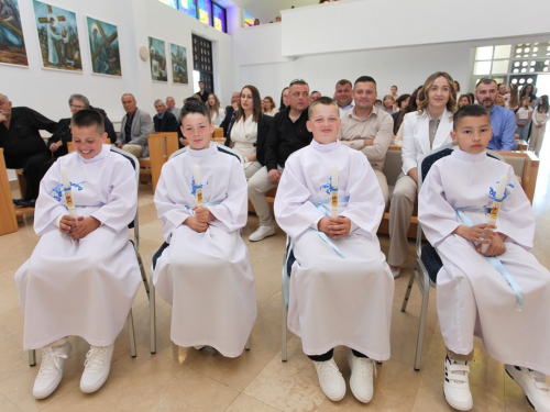 FOTO: Prva pričest u župi Rumboci