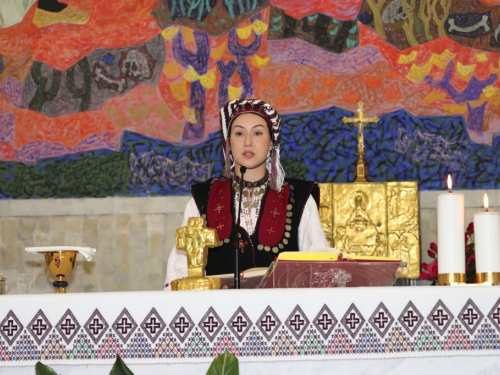 FOTO: Na Šćitu održana 5. kulturno-vjerska baština Hrvata BiH pod geslom ''Vratimo nadu zavičaju''
