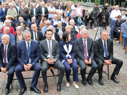 FOTO: Obilježena 32. obljetnica stradanja Hrvata na Uzdolu