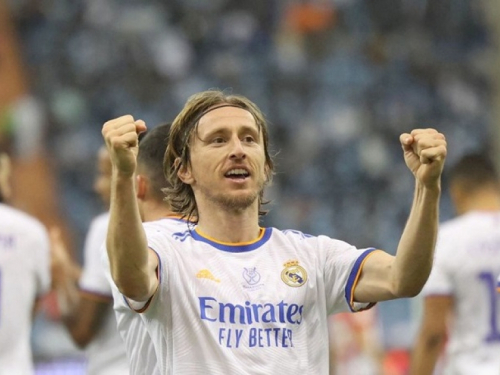 Luka Modrić potpisao novi ugovor s Realom