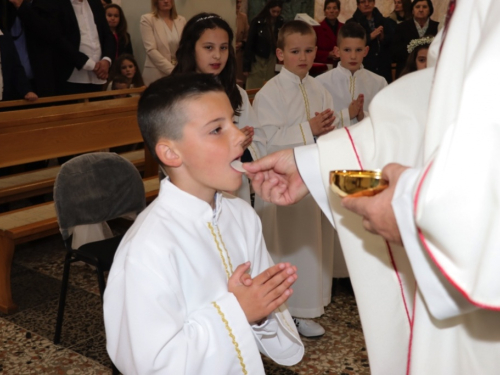 FOTO: Prva pričest u župi Rama-Šćit