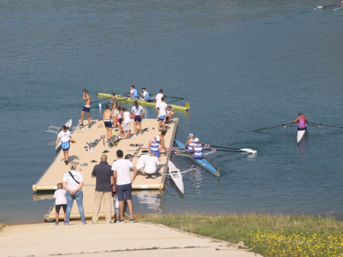 FOTO: Na Ramskom jezeru održana veslačka regata