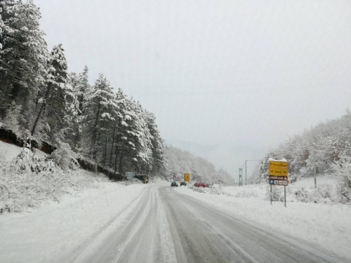 FOTO: U Rami napadalo 30 cm novog snijega