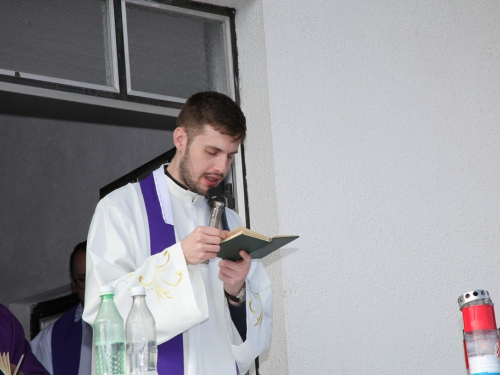 FOTO: Pokopan Marinko Zelenika, stotine ljudi na ispraćaju