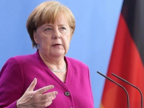Merkel situaciju naziva kritičnom, traži hitno uvođenje dodatnih mjera