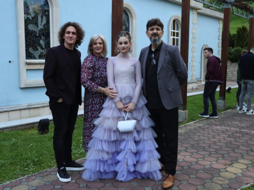 FOTO/VIDEO: Matura 2023. - Defile mladosti na ulicama Prozora