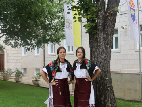 FOTO/VIDEO: Ramci hodočastili Gospi u Sinj