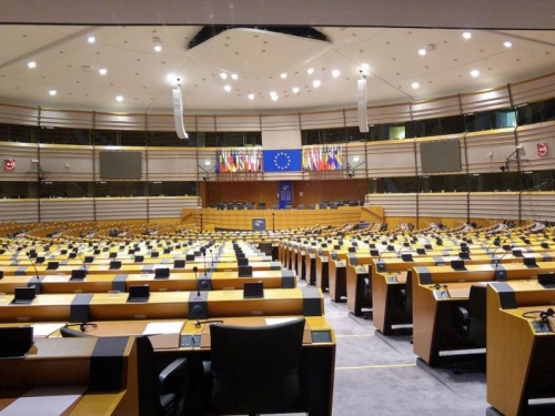 Europski parlament podržao prijedlog rezolucije o odgodi Brexita
