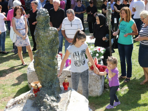 FOTO/VIDEO: Na Vran planini služena misa za poginule duvandžije