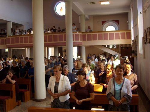 FOTO: Dan posvete župne crkve i susret duhovnih zvanja u župi Prozor