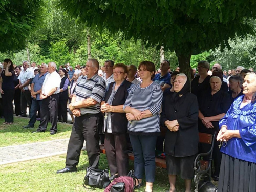 Župa Gračac: Vanjska proslava sv. Ante