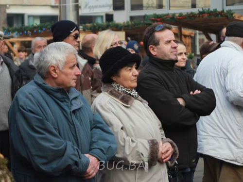 Predstavom 'Rodijaci' u izvedbi HNK Mostar svečano je zatvoren Treći Bugojanski božićni sajam