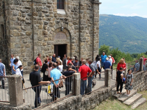 FOTO: Vanjska proslava patrona župe Solakova Kula