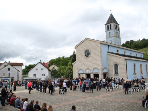 FOTO: Vanjska proslava patrona župe Prozor