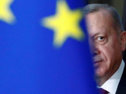 Erdogan: Europa je u panici