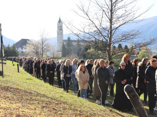 FOTO: Put križa kroz fratarski gaj na Šćitu