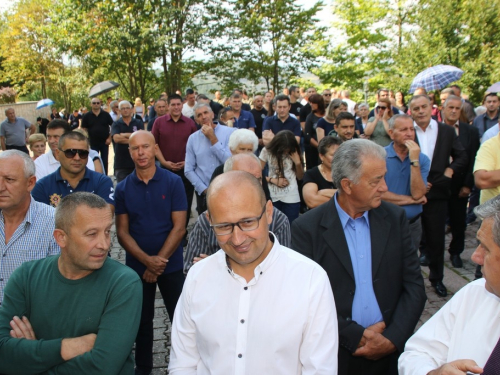 FOTO/VIDEO: Na Uzdolu obilježena 23. obljetnica stravičnog pokolja nad Hrvatima