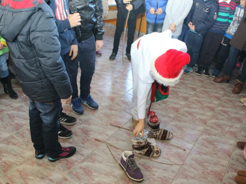 FOTO: Sv. Nikola radosno dočekan i u župi Rama Šćit