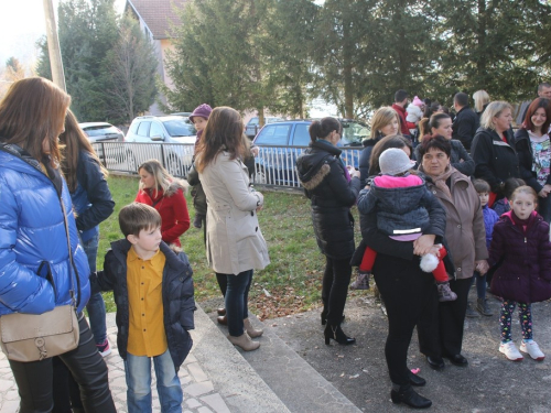 FOTO: Sv. Nikola radosno dočekan i u župi Rama Šćit