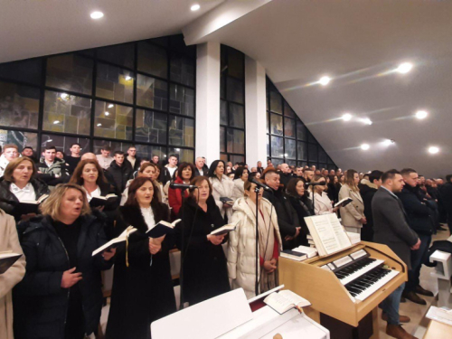 FOTO: Polnoćka u Rumbocima