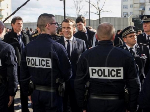 Macron: Neću dozvoliti nijednoj zemlji da nas hrani separatizmom