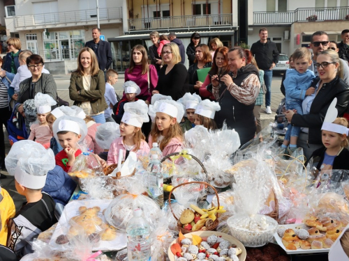 FOTO: Dani kruha u OŠ Marka Marulića Prozor