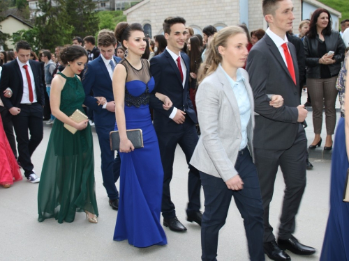 FOTO/VIDEO: Matura 2016. - Defile mladosti i ljepote na ulicama Prozora