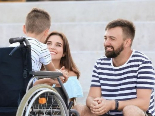 Roditelji njegovatelji mogu podnositi zahtjeve, primat će mjesečno iznos najniže plaće