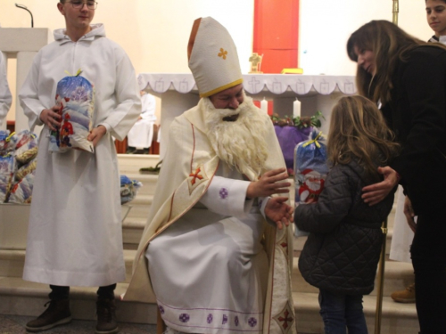 FOTO: Sv. Nikola posjetio župu Prozor