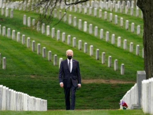Biden priopćio da Amerika završava "vječni rat"