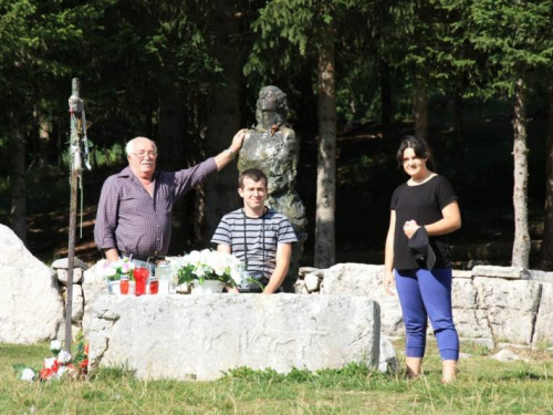 FOTO: Misa za poginule duvandžije na Vran planini