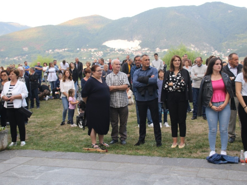 FOTO: Na Šćitu započela trodnevnica, Mladu misu slavio p. Marko Petričević