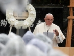Papa Franjo osudio "barbarsko oživljavanje" antisemitizma