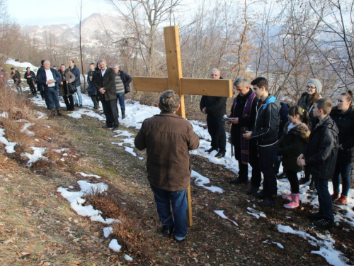 FOTO: Put križa - Treća korizmena nedjelja u župi Uzdol