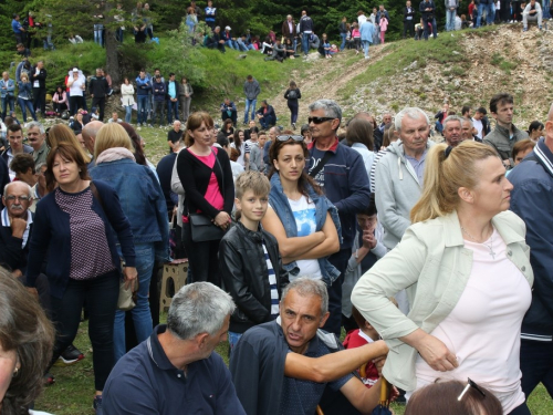 FOTO/VIDEO: Tisuće vjernika na Kedžari proslavilo ''Divin dan''