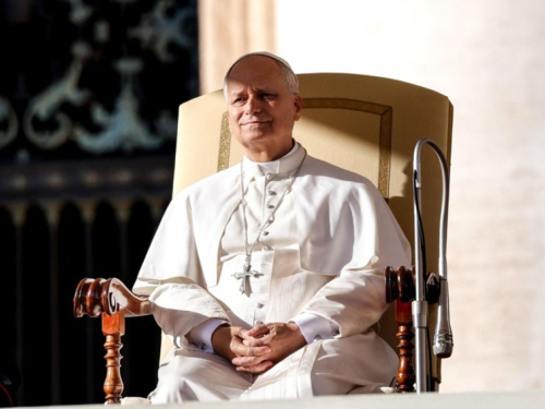 Papa: Vatikan neće stajati prekriženih ruku pred kršenjem ljudskih prava